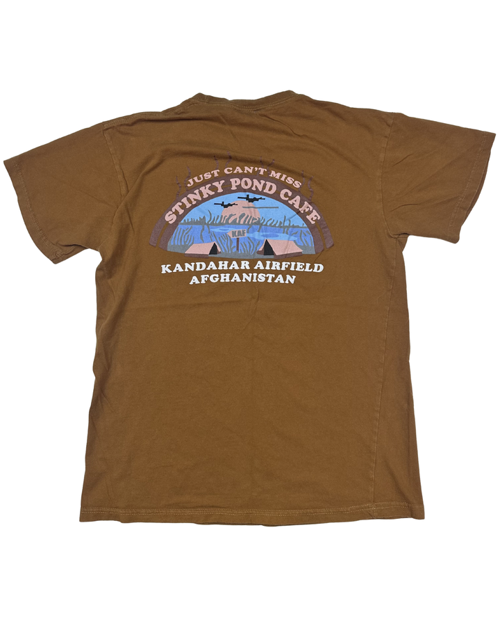 Stinky Pond Cafe Kandahar Airfield Afghanistan Graphic Pocket T-Shirt (large)