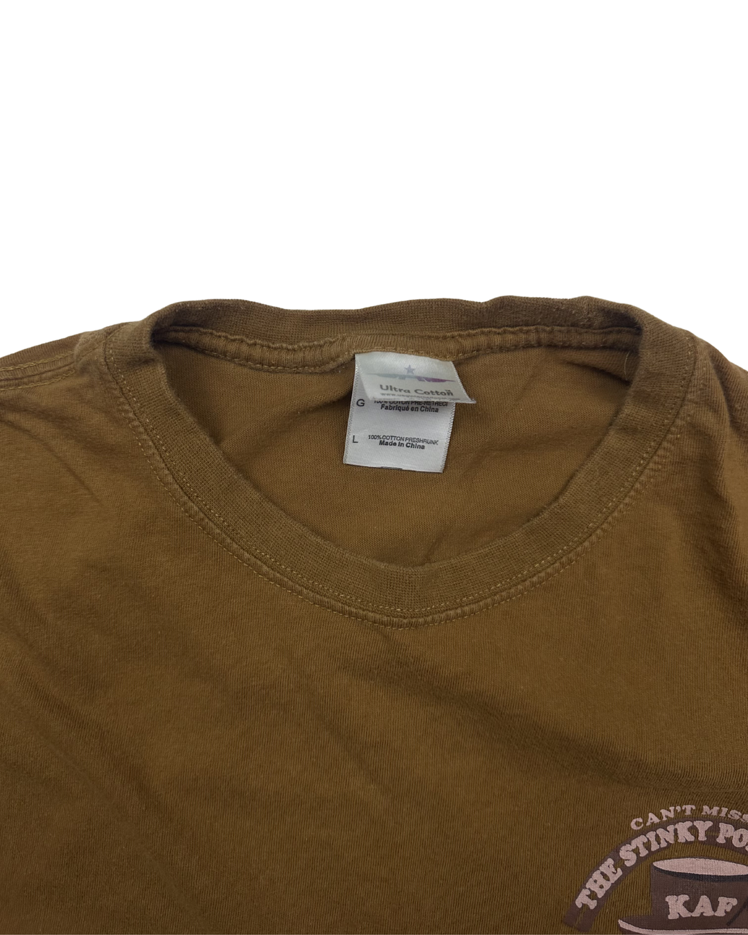 Stinky Pond Cafe Kandahar Airfield Afghanistan Graphic Pocket T-Shirt (large)