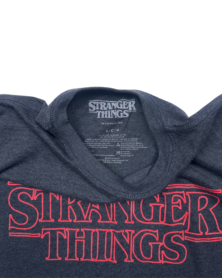 Netflix Stranger Things Logo Graphic T-Shirt (small)