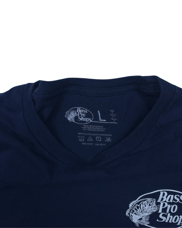 Bass Pro Shops Clarksville Indiana Graphic T-Shirt (Large)