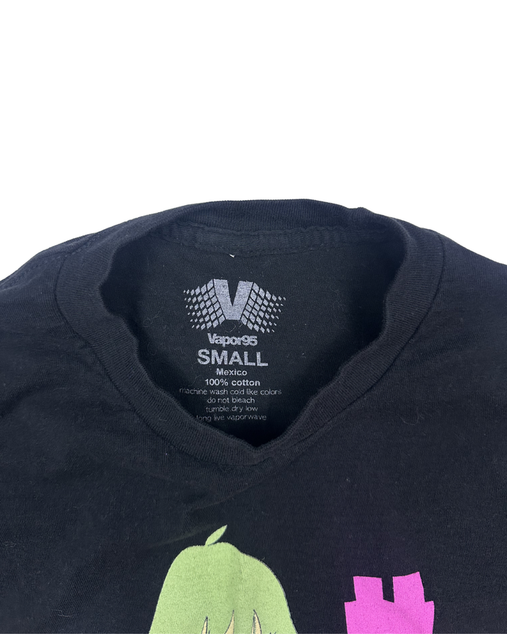 Vapor95 Anime Vampire Girl Graphic T-Shirt (small)