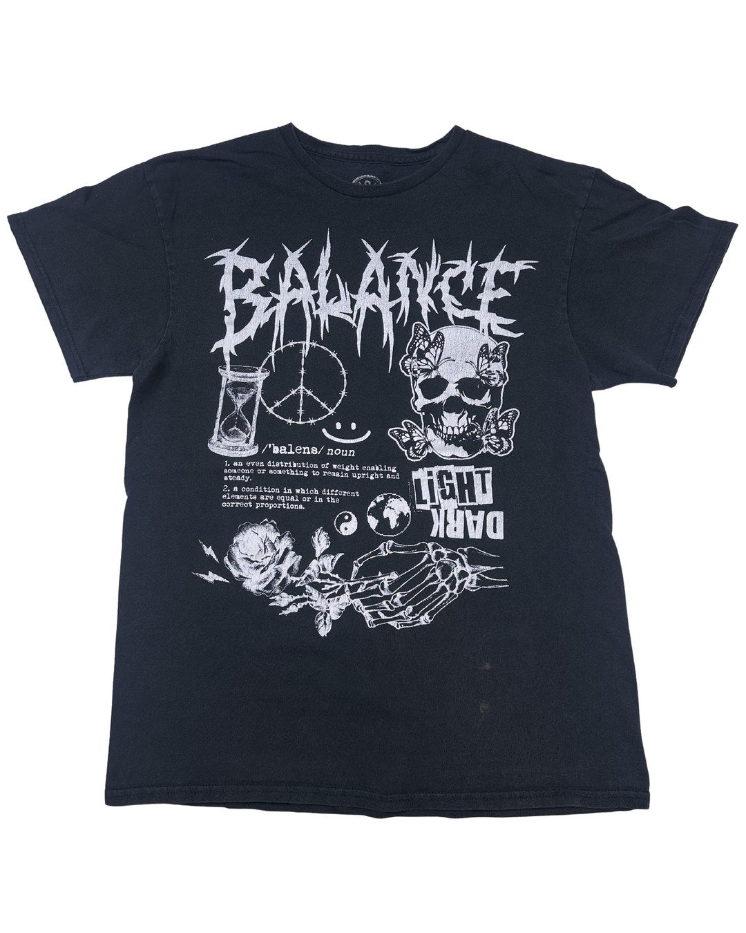 Balance Dark Night Streetwear Skull Graphic T-Shirt (medium)
