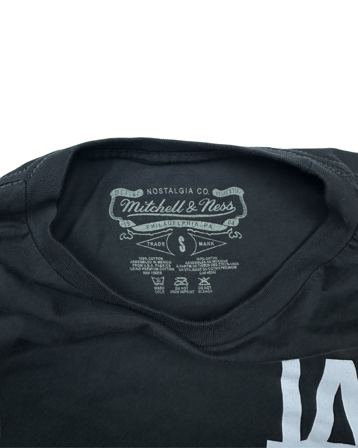Mitchell & Ness LA Dodgers Stadium Graphic T-Shirt (Small)
