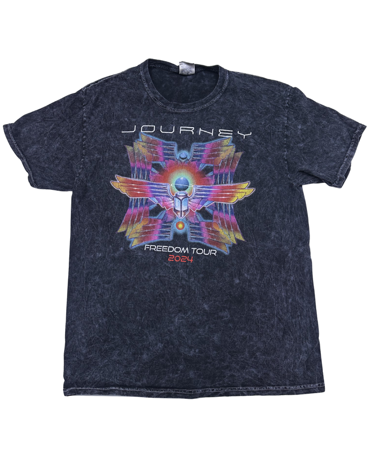 Journey 2024 Freedom Tour T-shirt (medium)