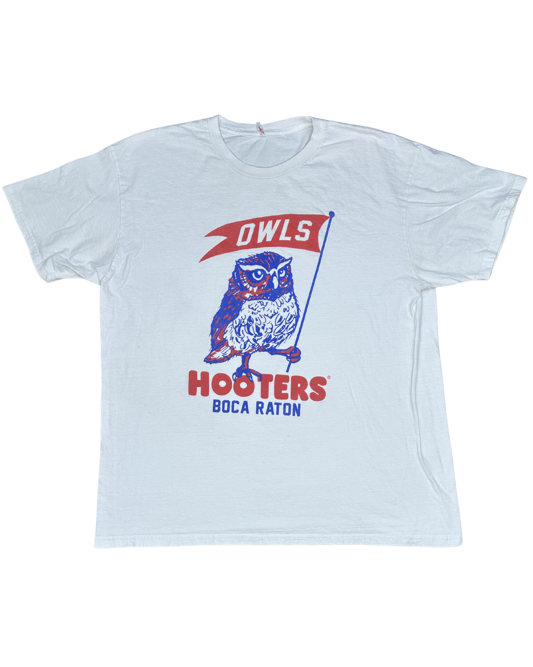 Hooters Owls Boca Raton Graphic T-Shirt (Large)