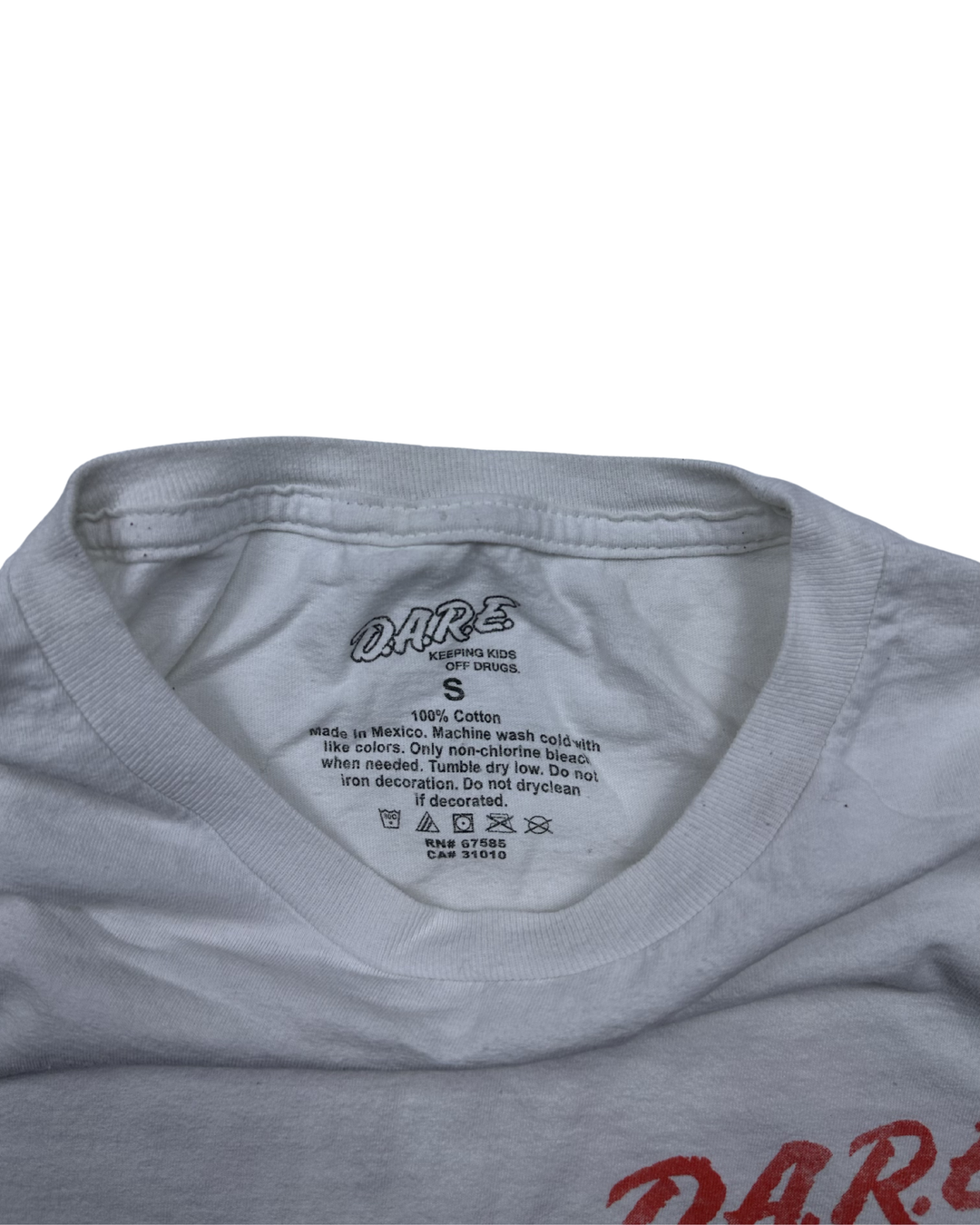 D.A.R.E. Keeping Kids Off Drugs Basketball Graphic T-Shirt (small)