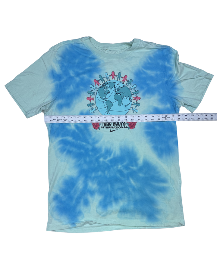 Nike Hoops International Tie-Dye Graphic T-Shirt (Medium)