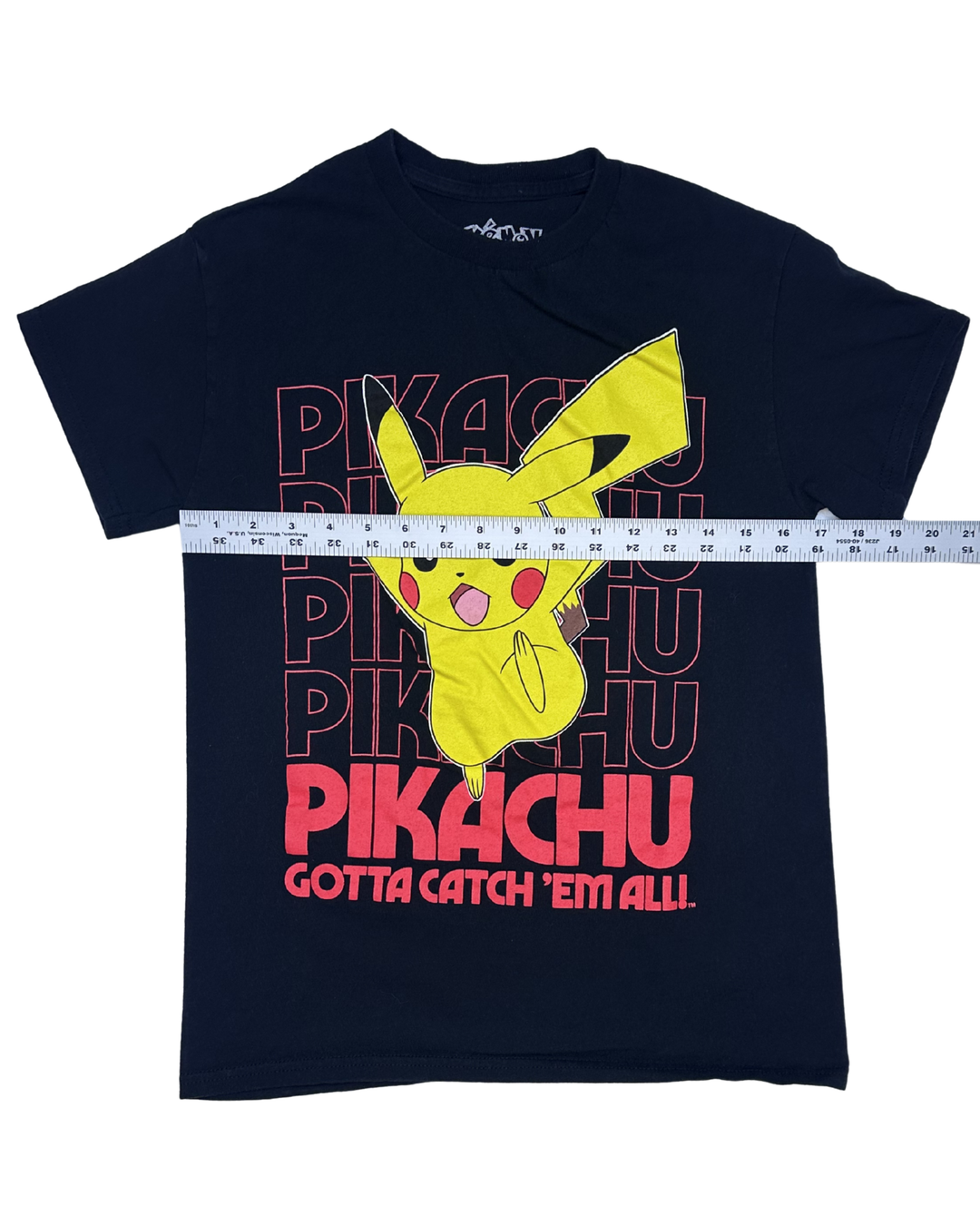 Pokemon Pikachu Gotta Catch 'Em All Graphic T-Shirt (Medium)