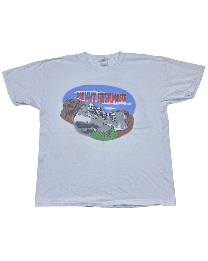 Mount Rushmore Souvenir Graphic T-Shirt (XL)