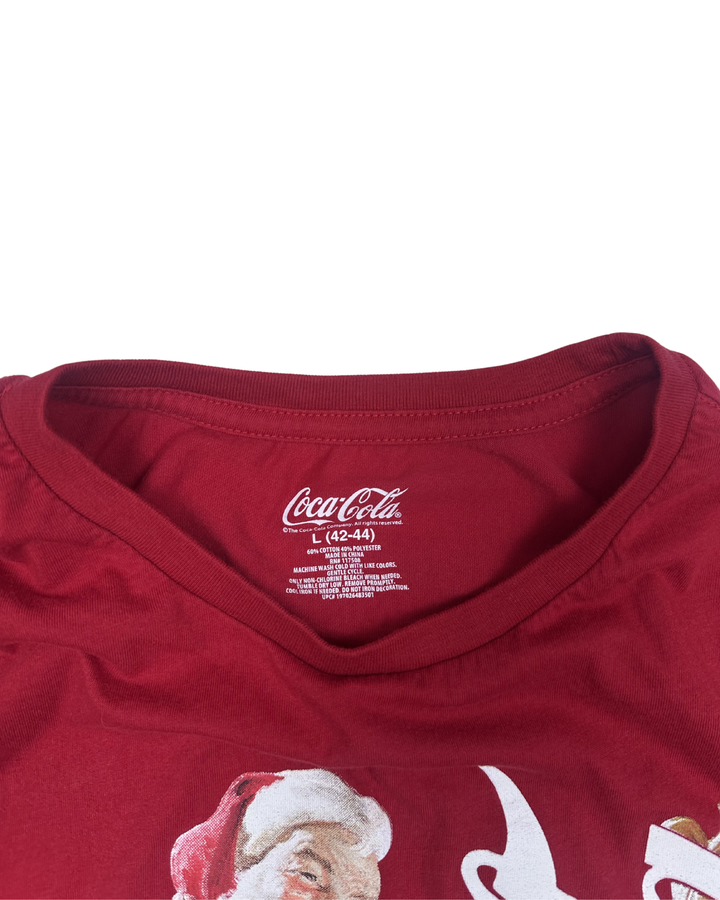 Coca-Cola Santa Graphic T-Shirt (large)