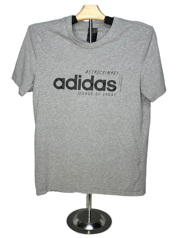 Adidas T-shirt (medium)