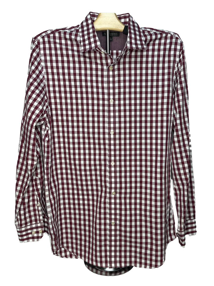 Banana Republic Button-Up (large)