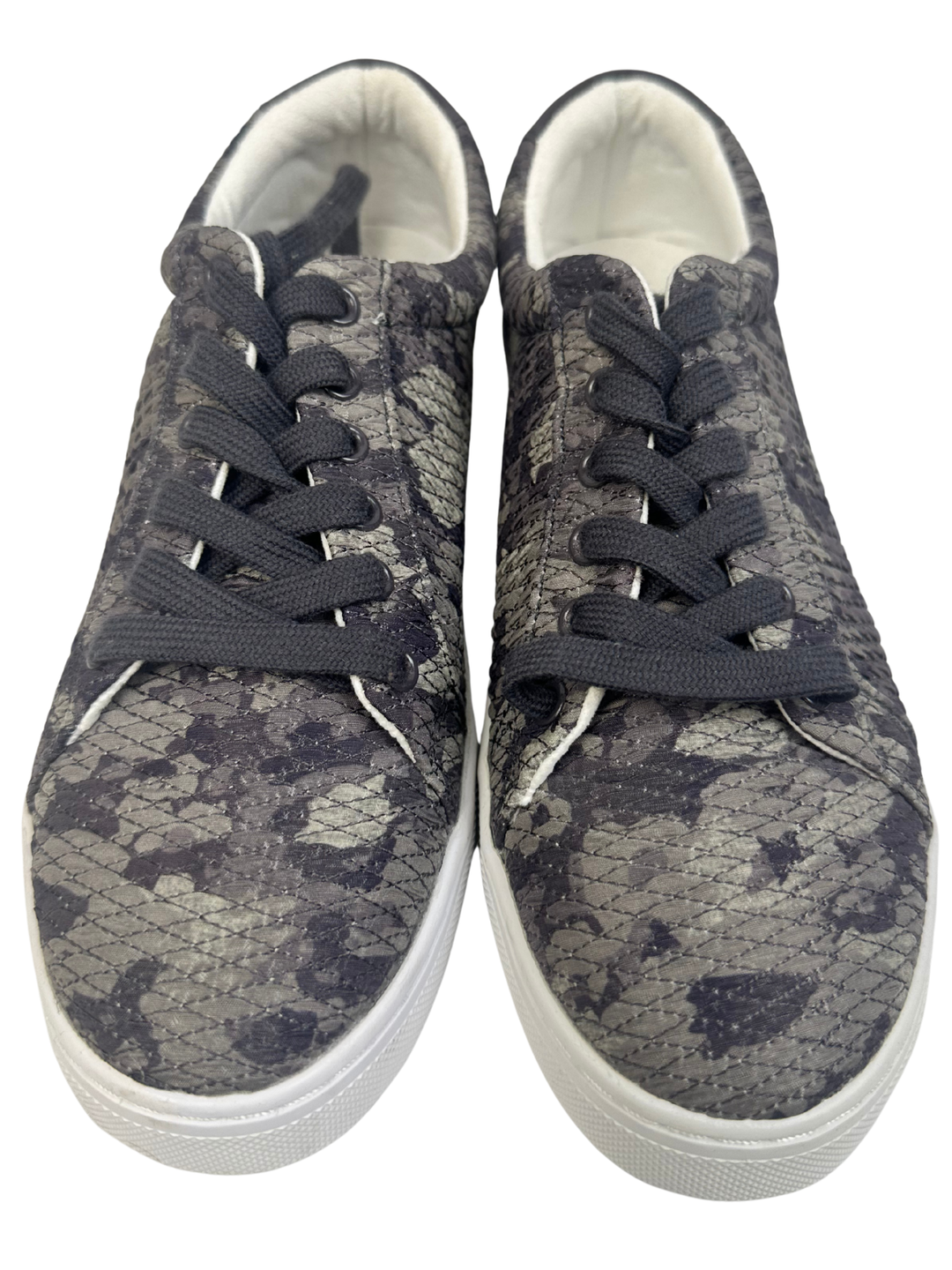 Isaac Mizrahi Sneakers
