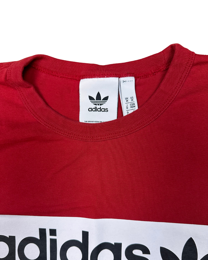 Adidas T-shirt (medium)